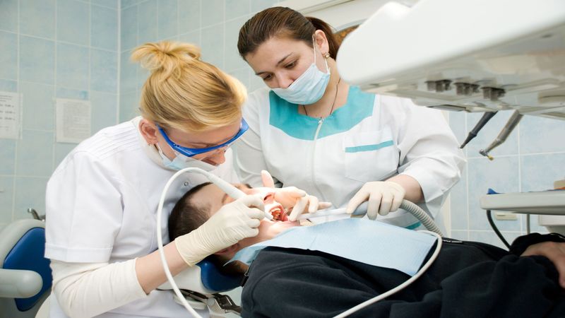 What Are Some of the Services That A Patient Can Expect From A Dentist in Salem OR?
